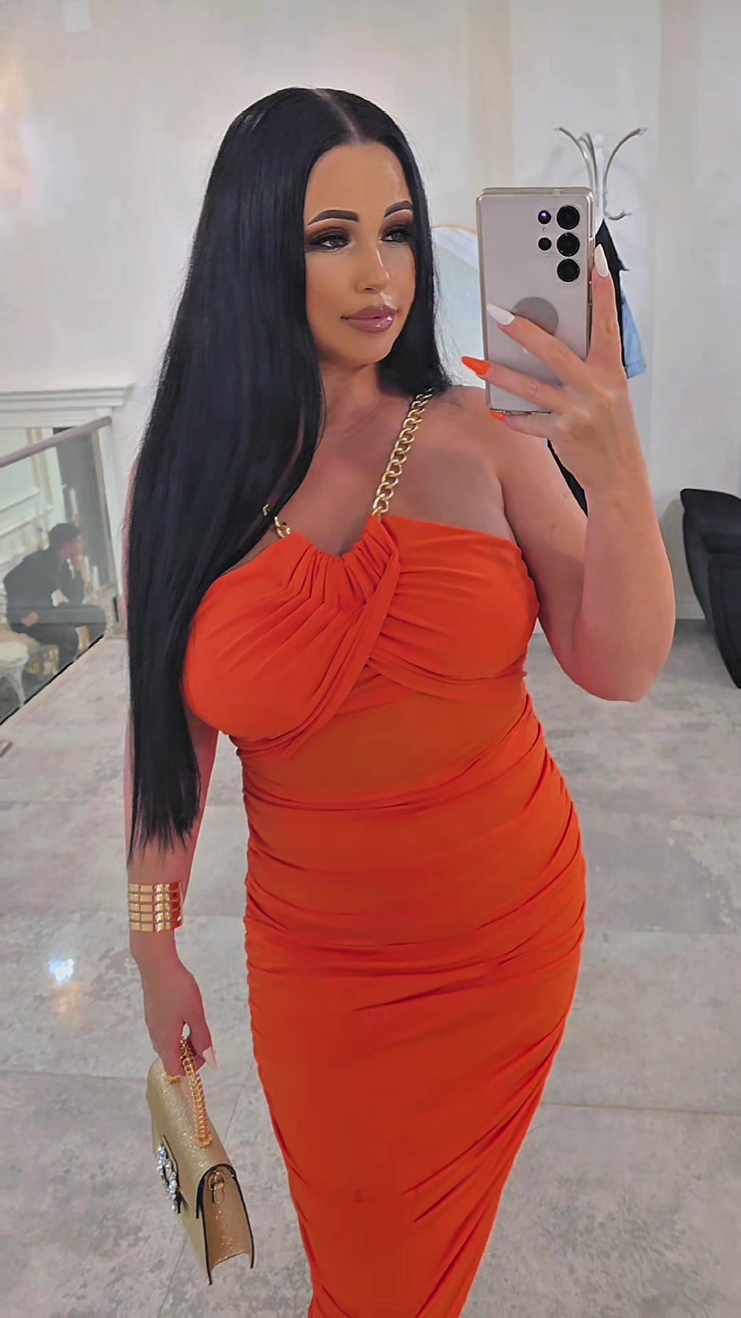 @Adina93