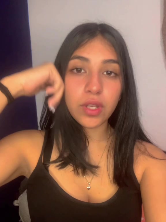 @Adriana🪻