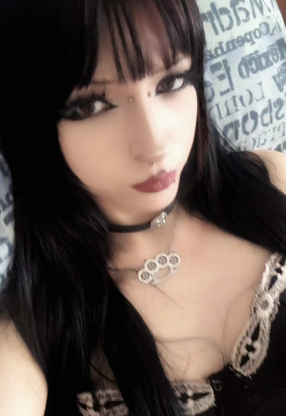 @valeoftears