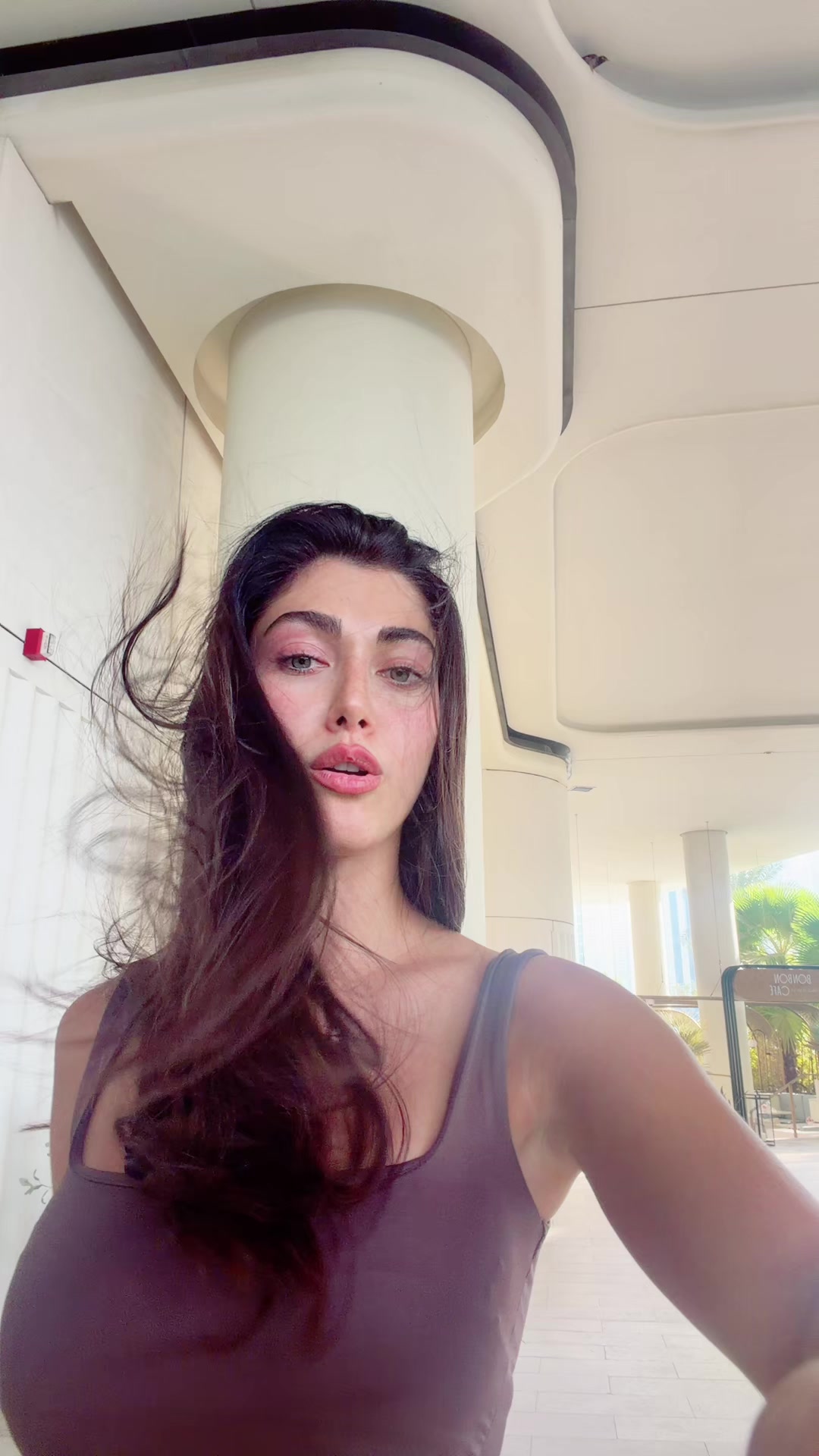 @sarinaghn