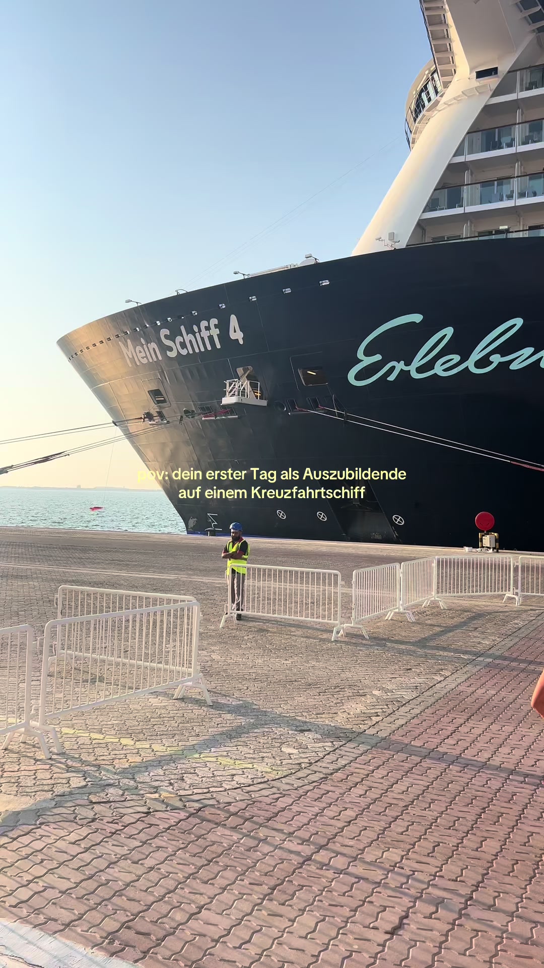 @VANESSA | crewmember