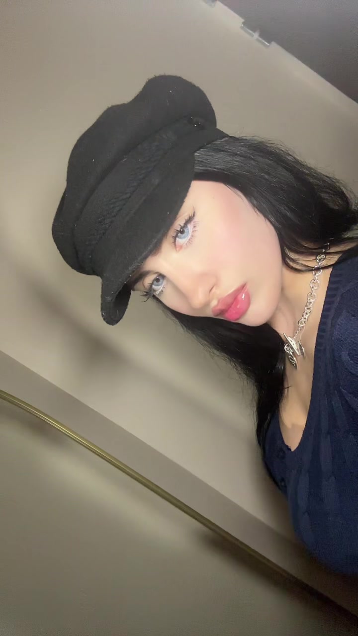 @𝐿𝐴𝑅𝐼 🐈&zwj;⬛🐾