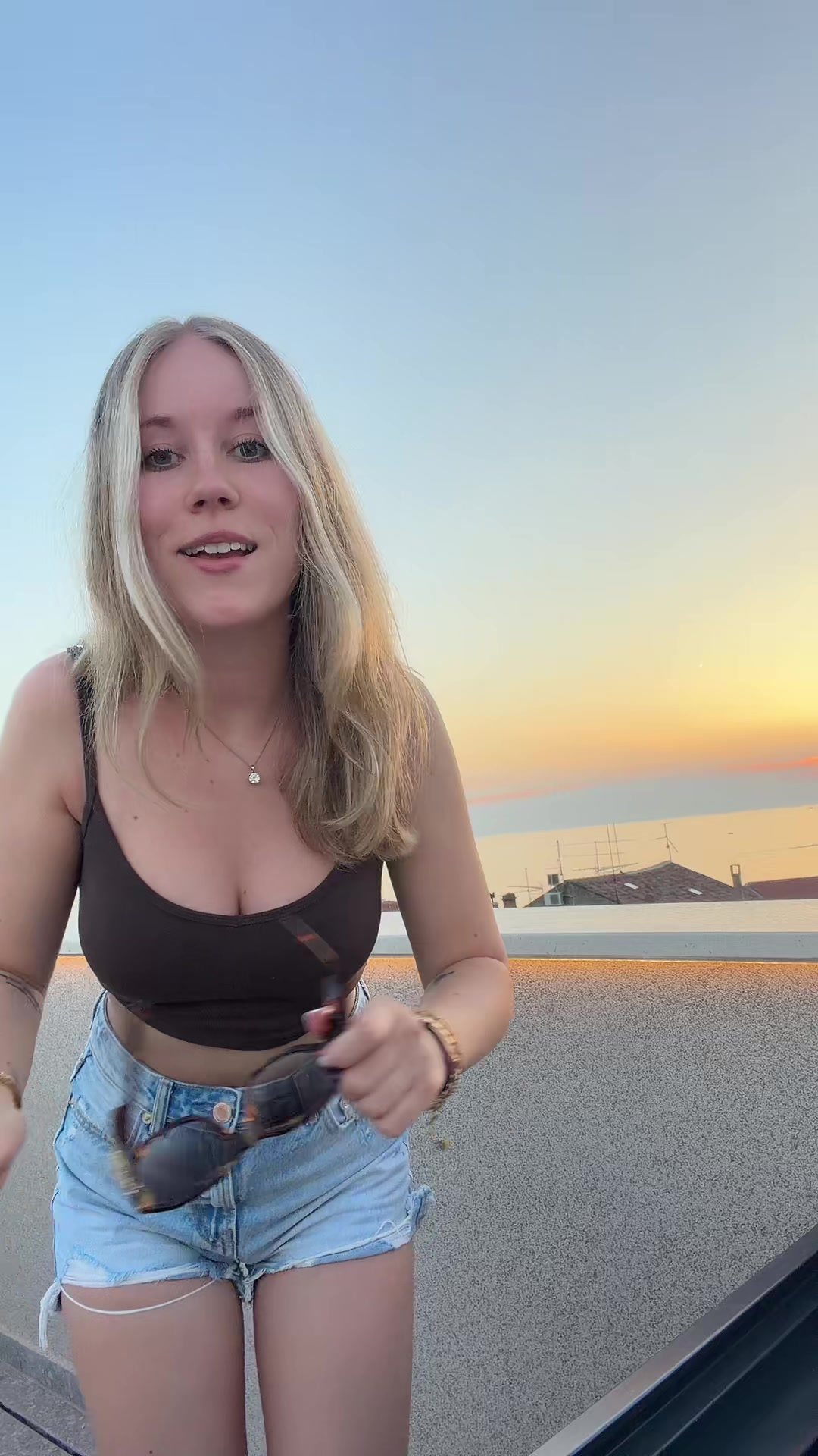 @larissa
