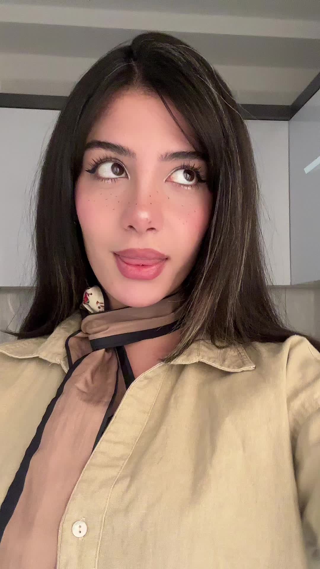 @2ys