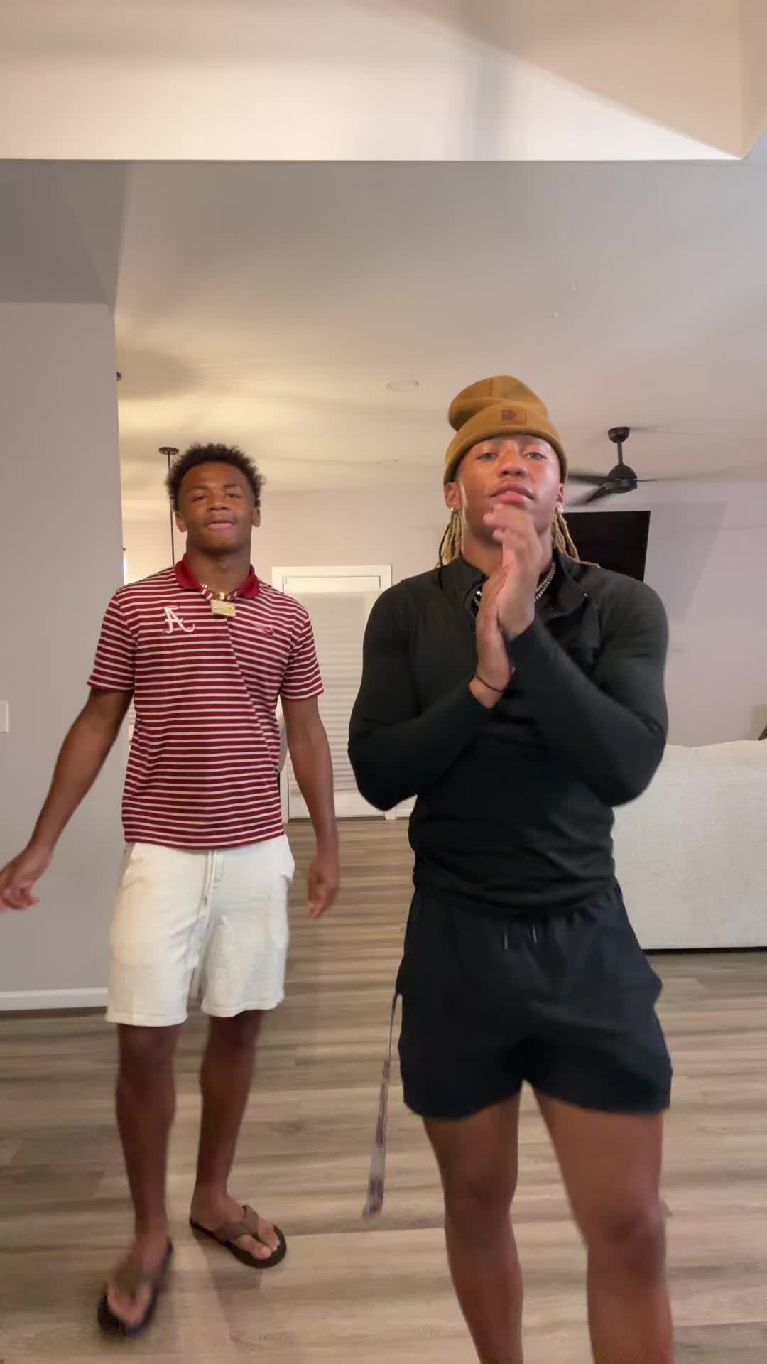 @Hollywoodmari0