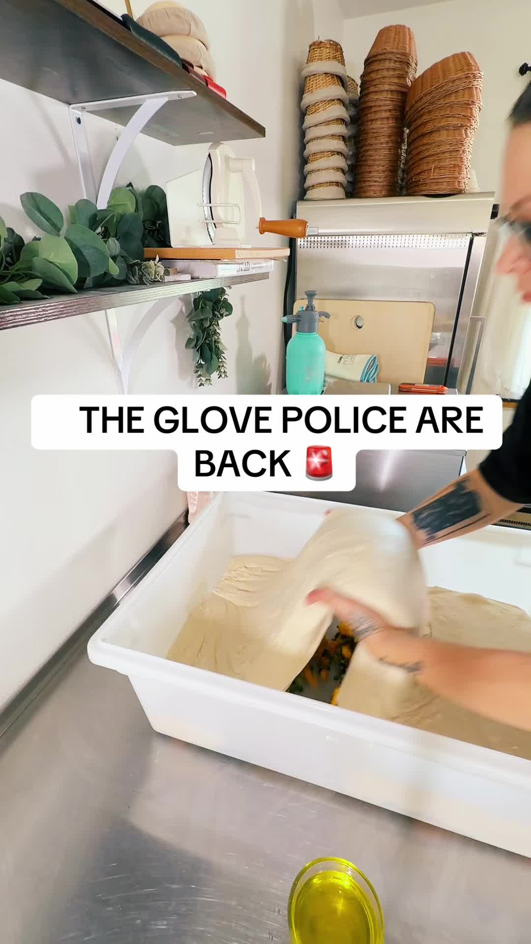@alimakesbread