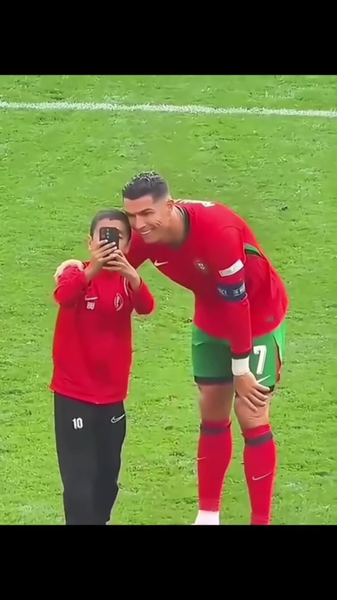 @𝐋𝐇Ę 𝐆𝐎𝐀𝐓