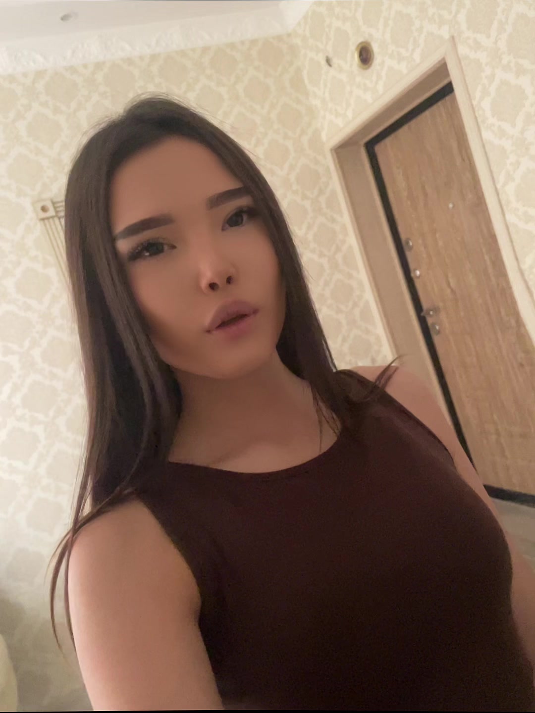 @𝒟