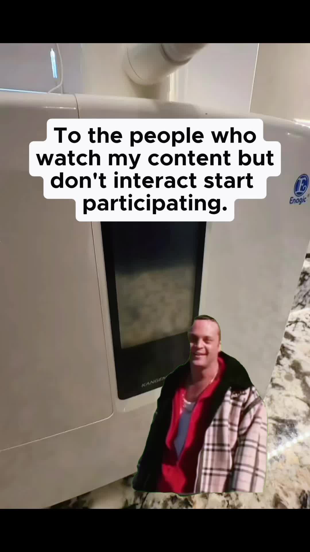 @MarketingMo