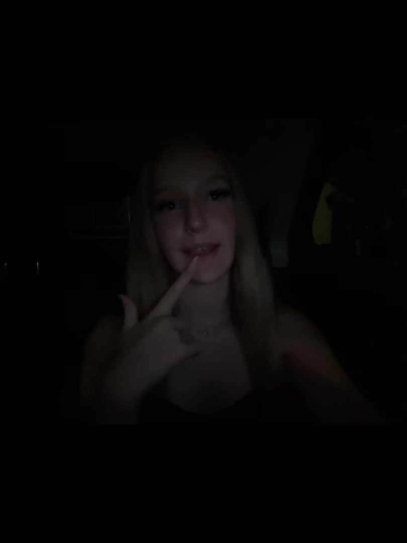 @🎭