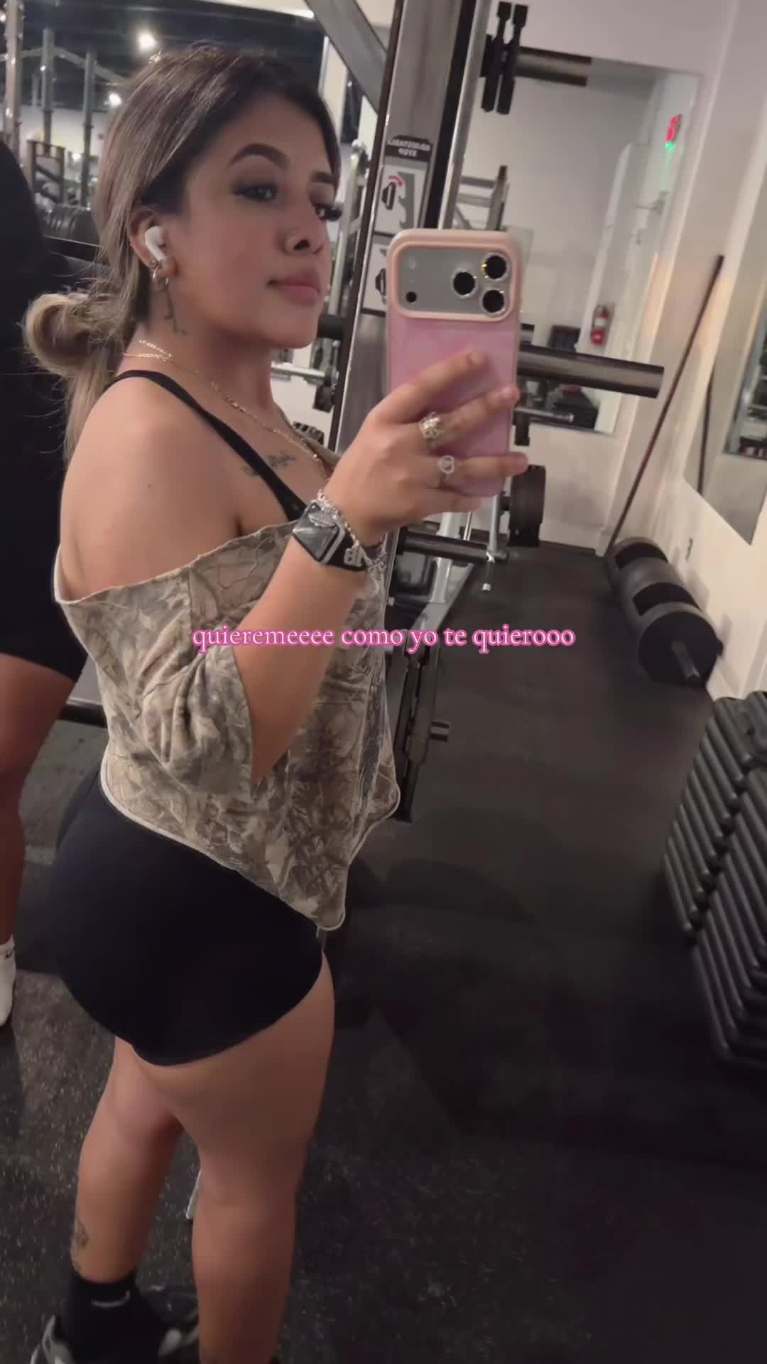 @Noemiiii
