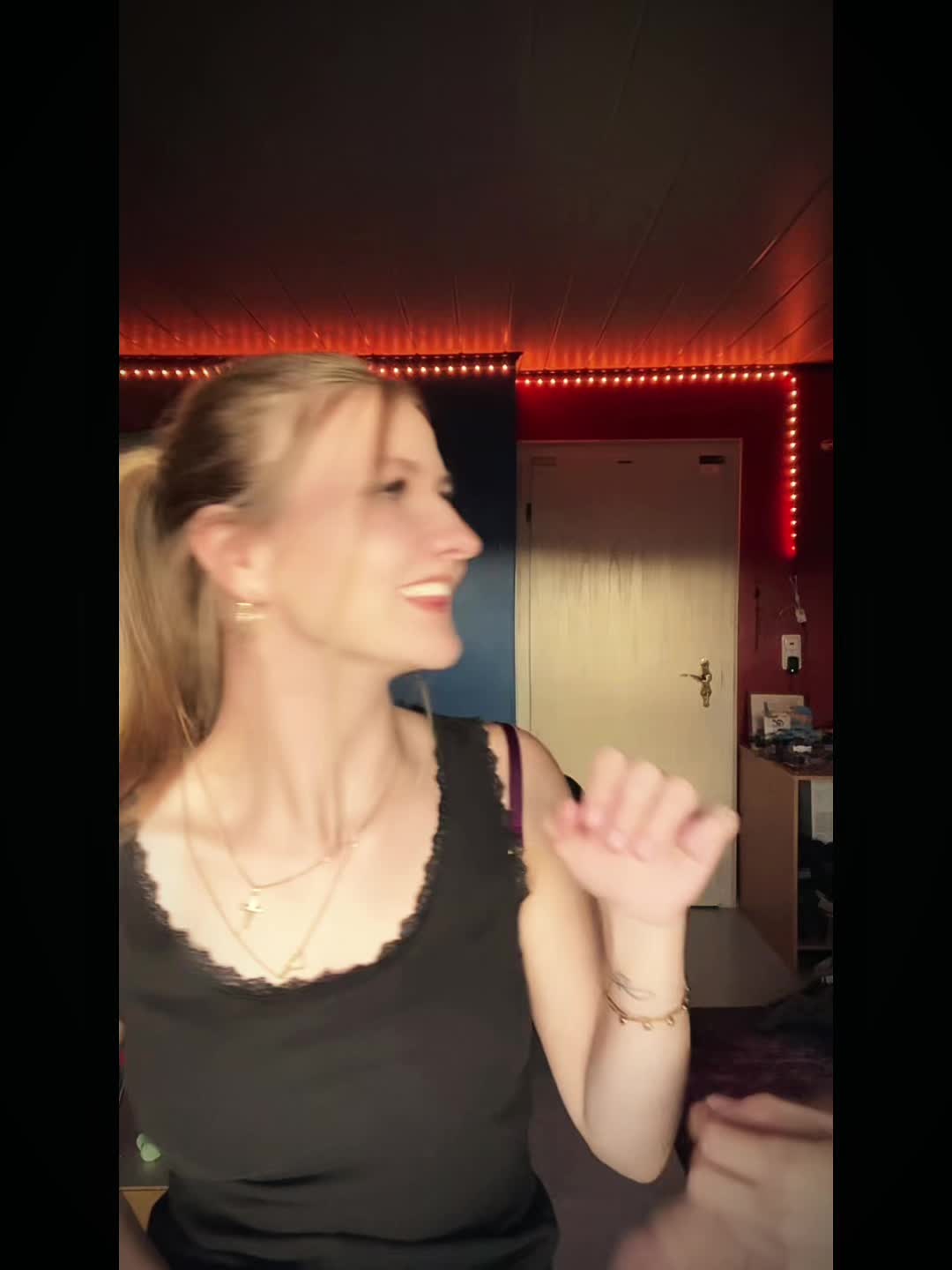@d3f.n0t.jana