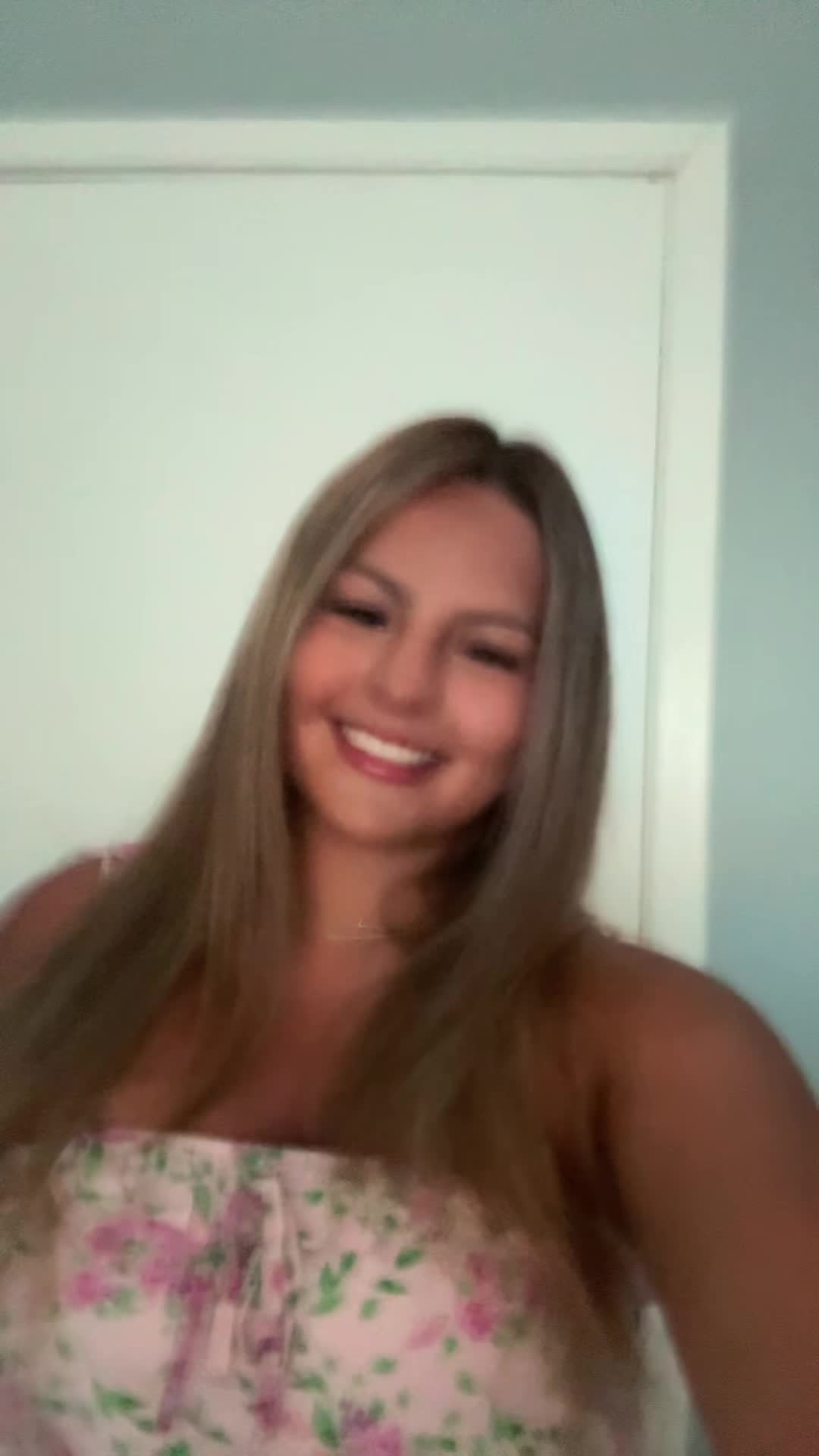 @isabella