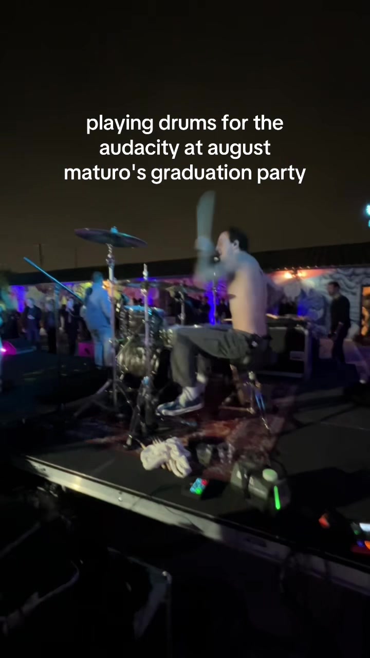@tosh_thedrummer