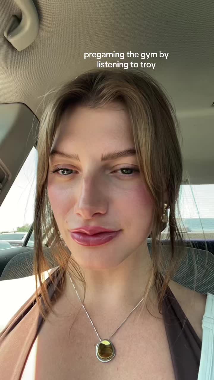 @mustachefanaccount