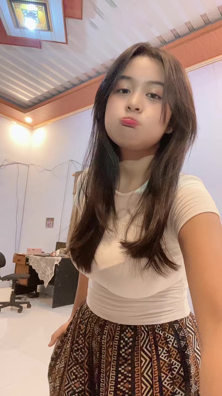 @ainay