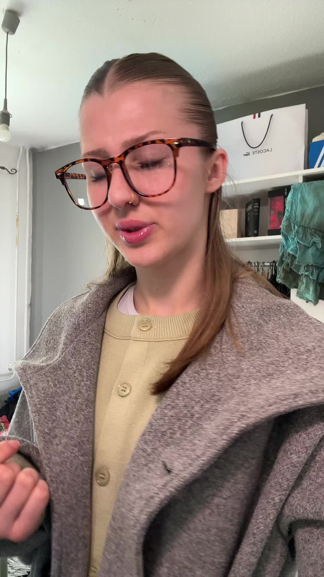 @️