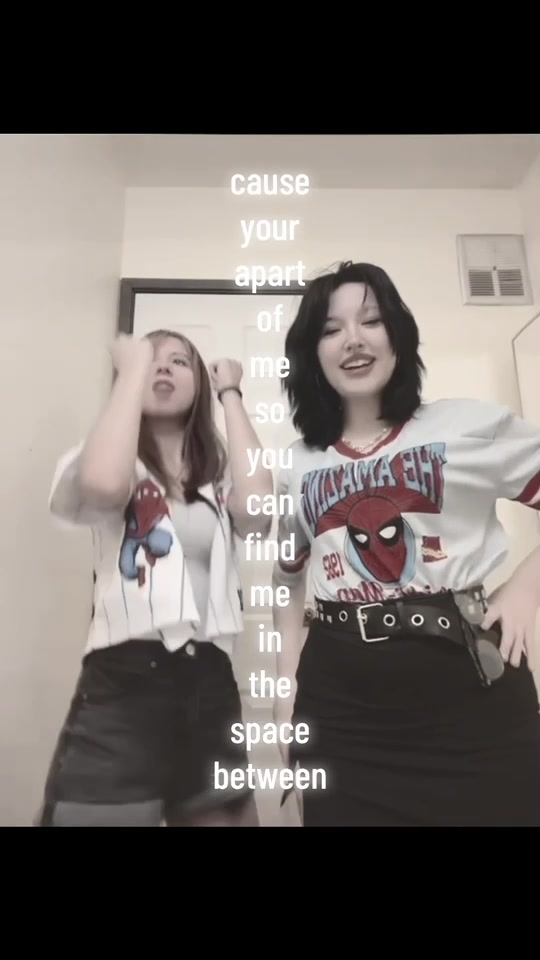 @𝐑★