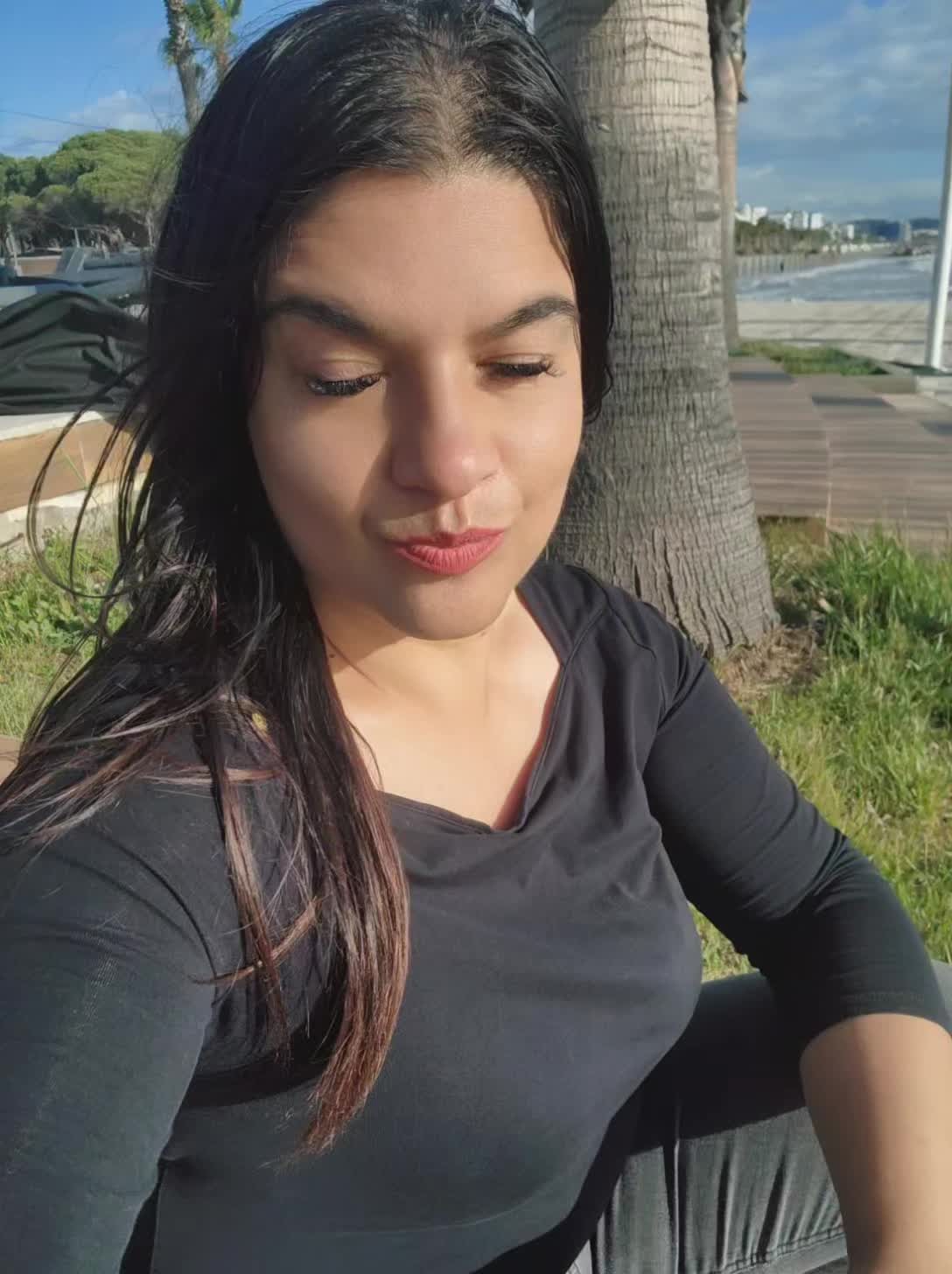 @Nela