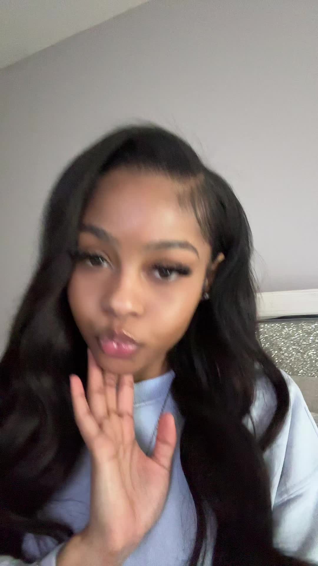 @chloe