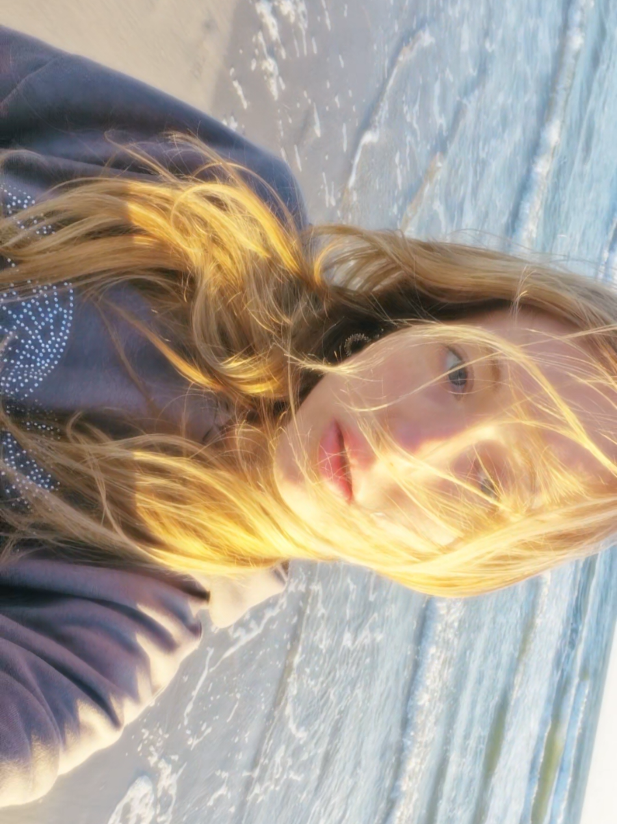 @amelianital