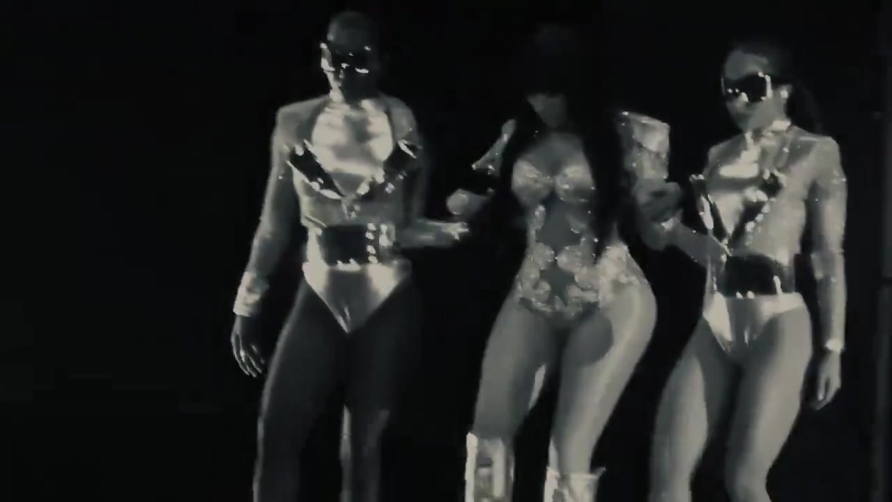 @feelingminaj | fan page