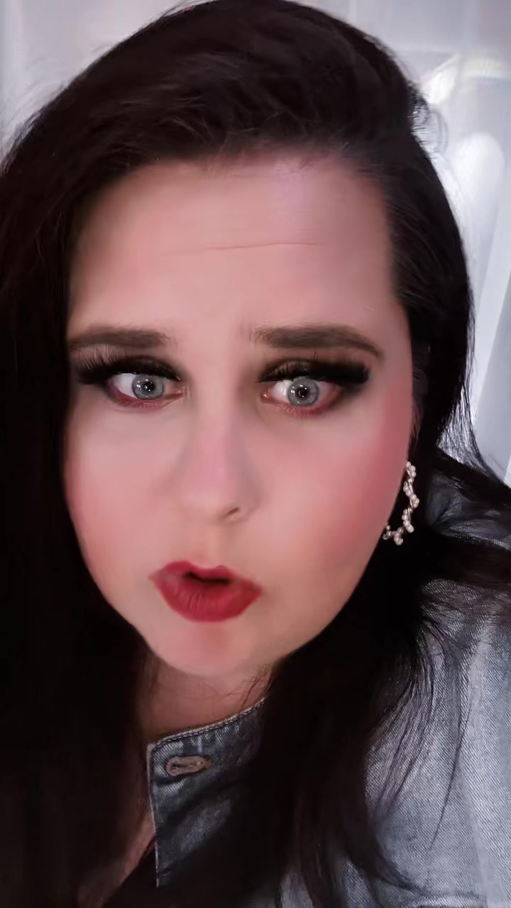 @CheekyyyMakeUp