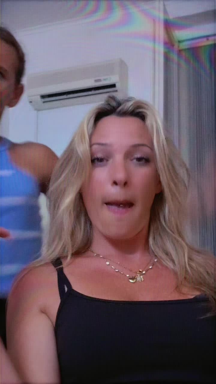 @Valentina