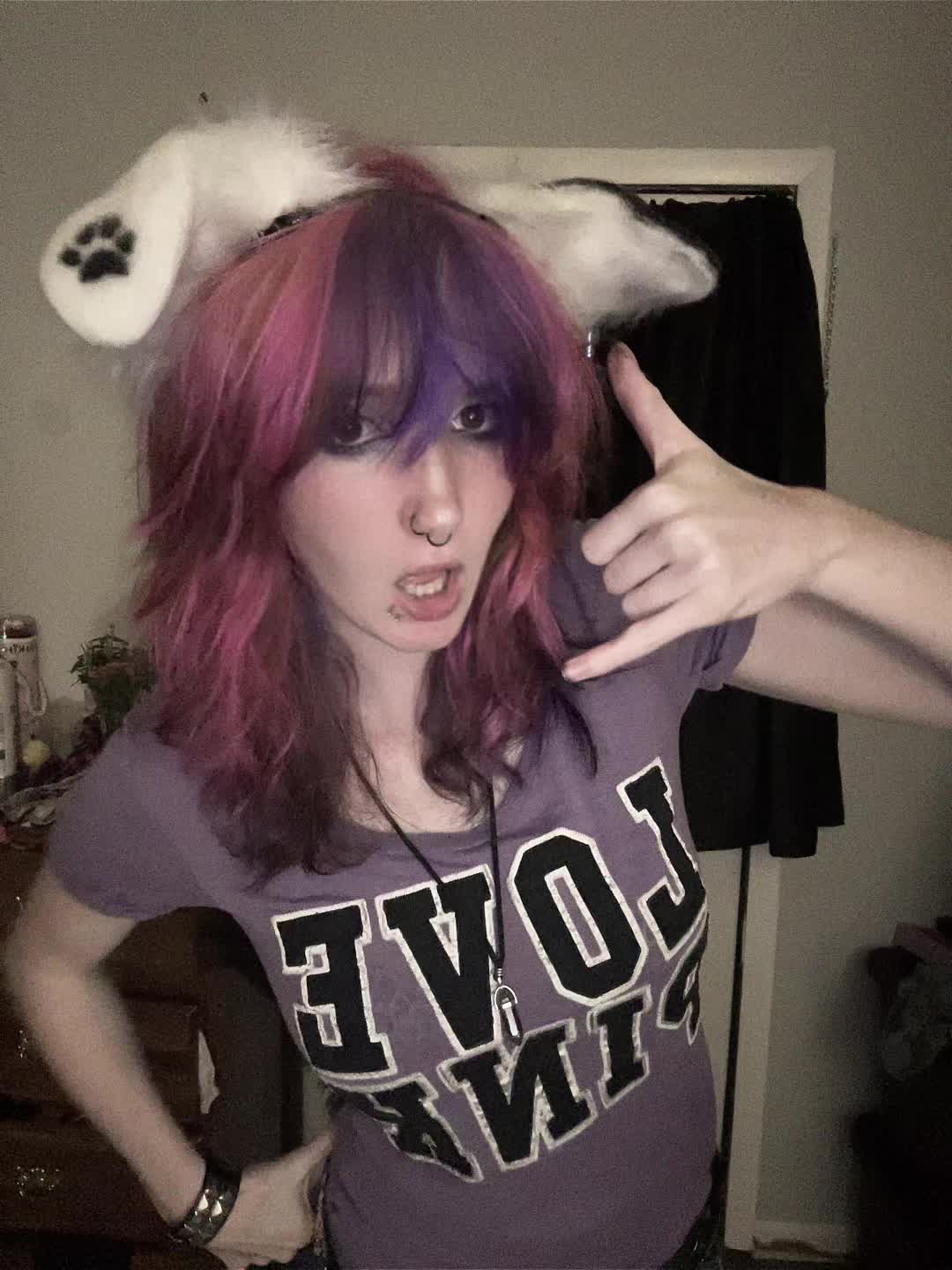 @⋆🐾° ʟᴇᴏɴ >⩊<