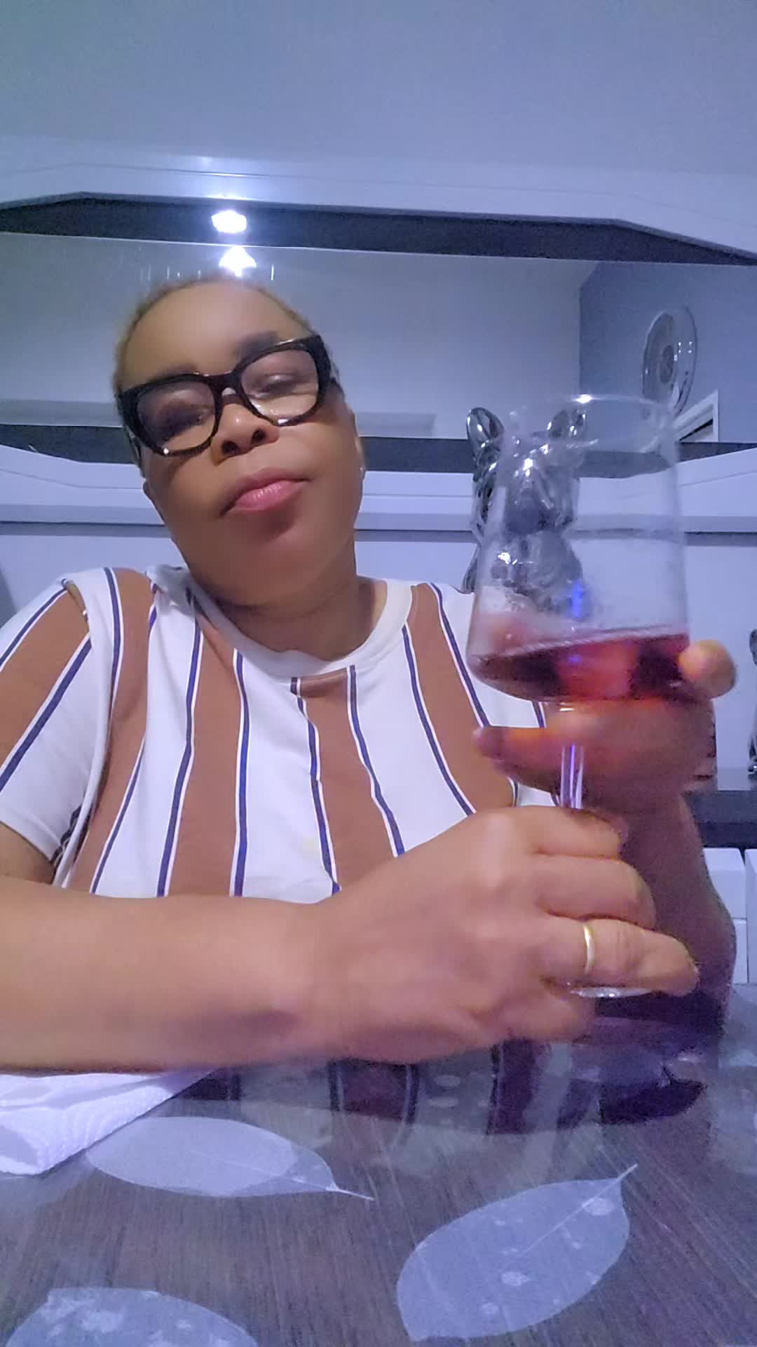 @Julia Bomongo mama ba gaulois
