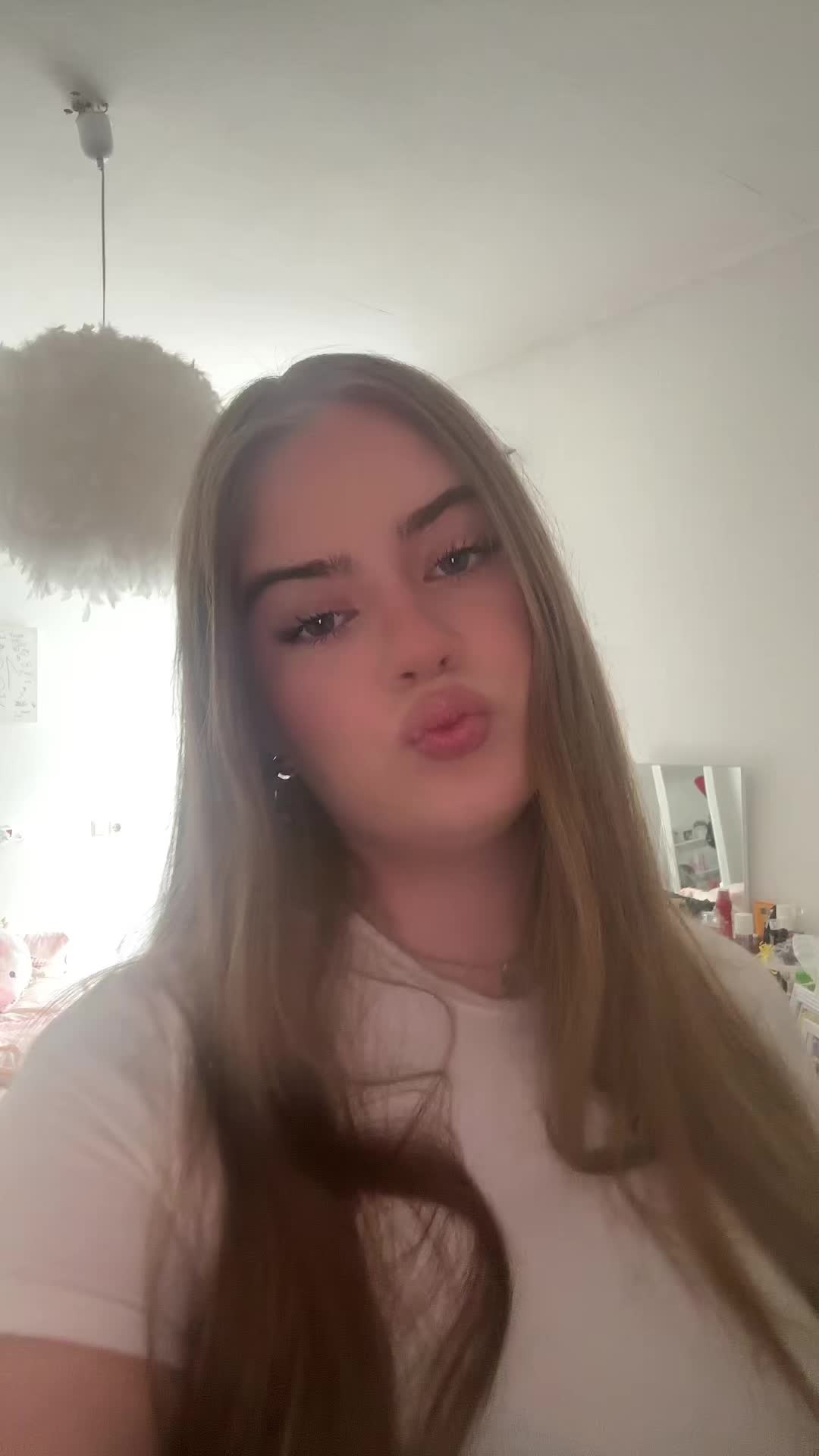 @Ванесса<3