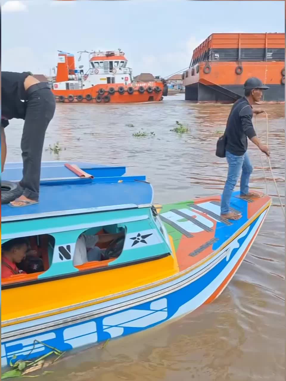 @๐๐จ๐ฆ๐ฉ๐๐ง๐ข