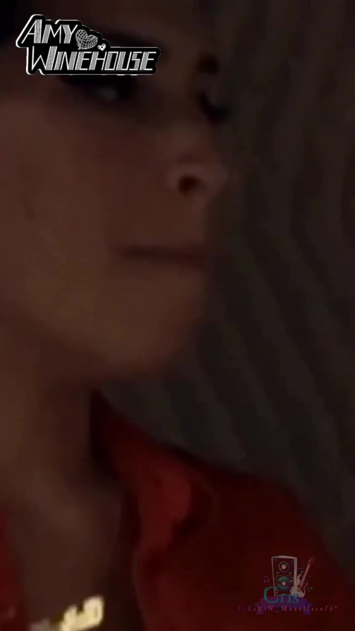 @Cris_FrEaKiN_Monellato73 ®