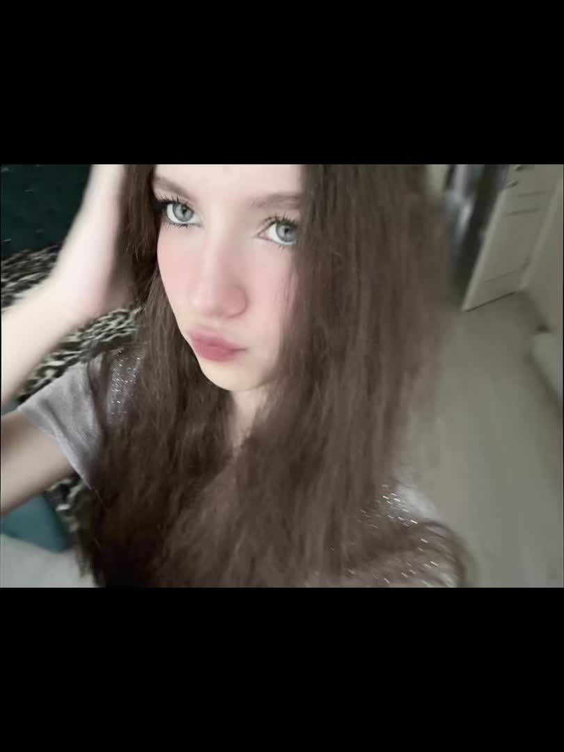 @skarlletq