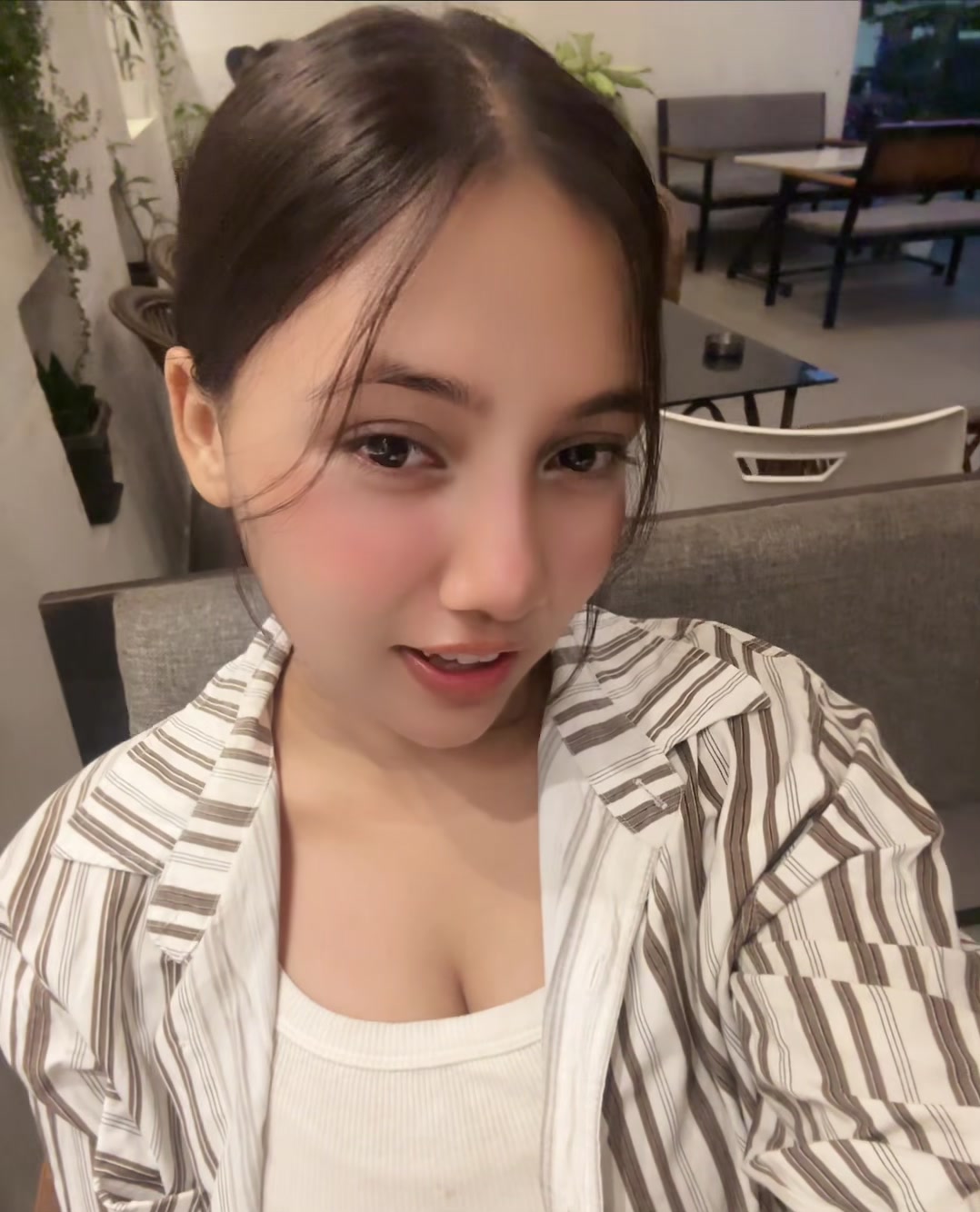 @eshika995