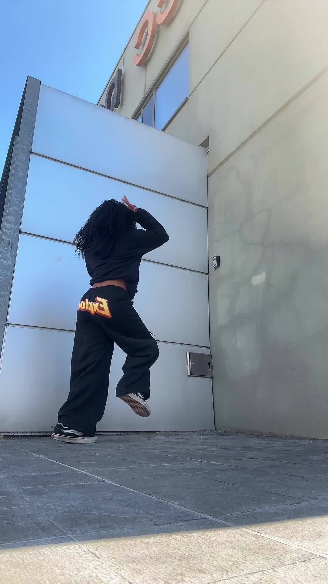 @ℋ𝑒𝓃𝓃𝑒𝓈𝓈𝓎 🫦