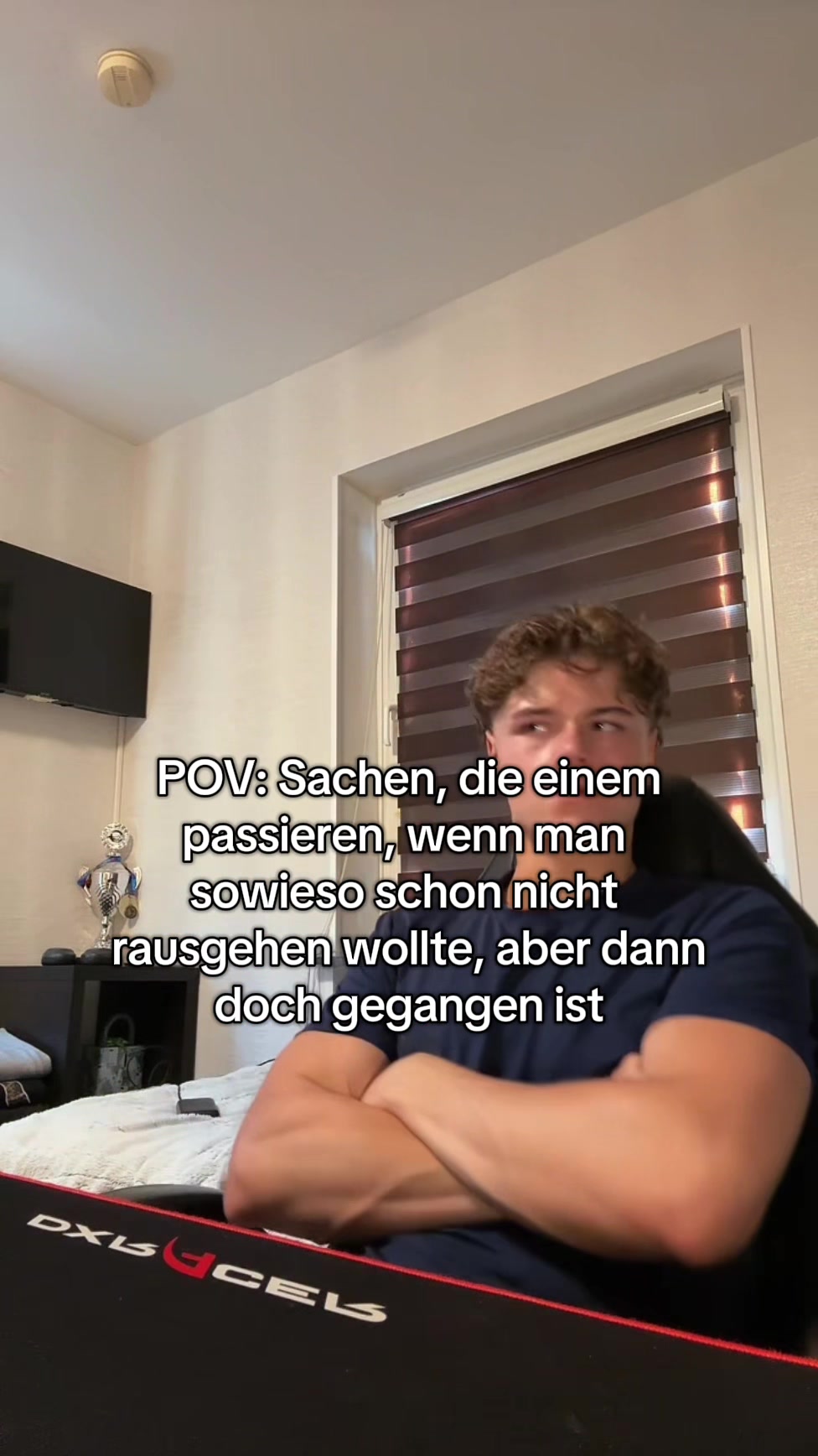 @Yvwes