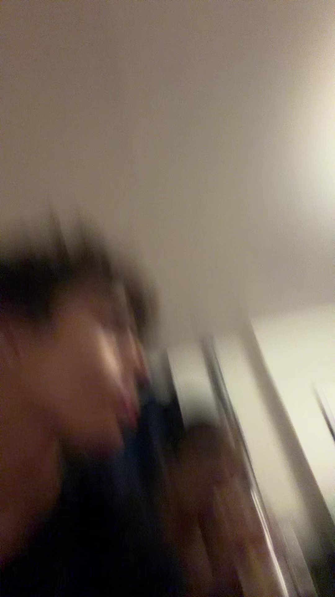 @iseezayy