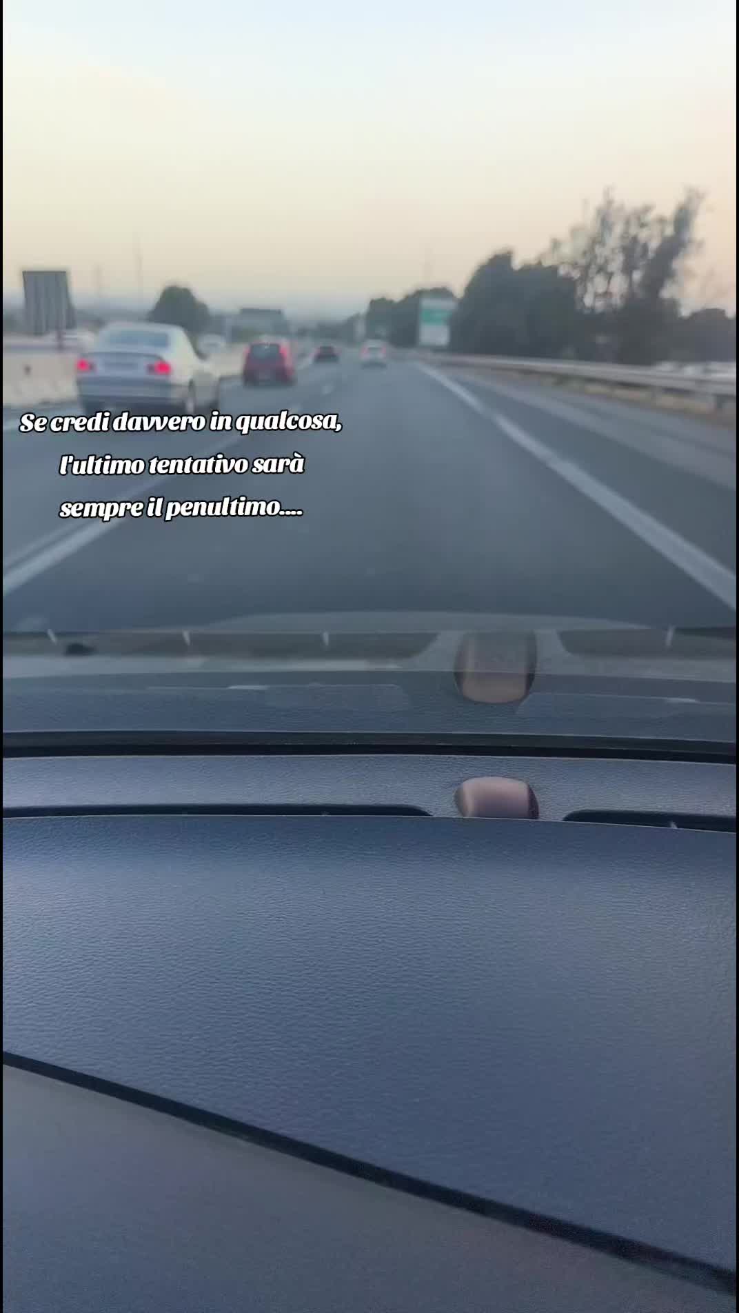 @👩💻occhi di gatto👩💻(lu🦋)