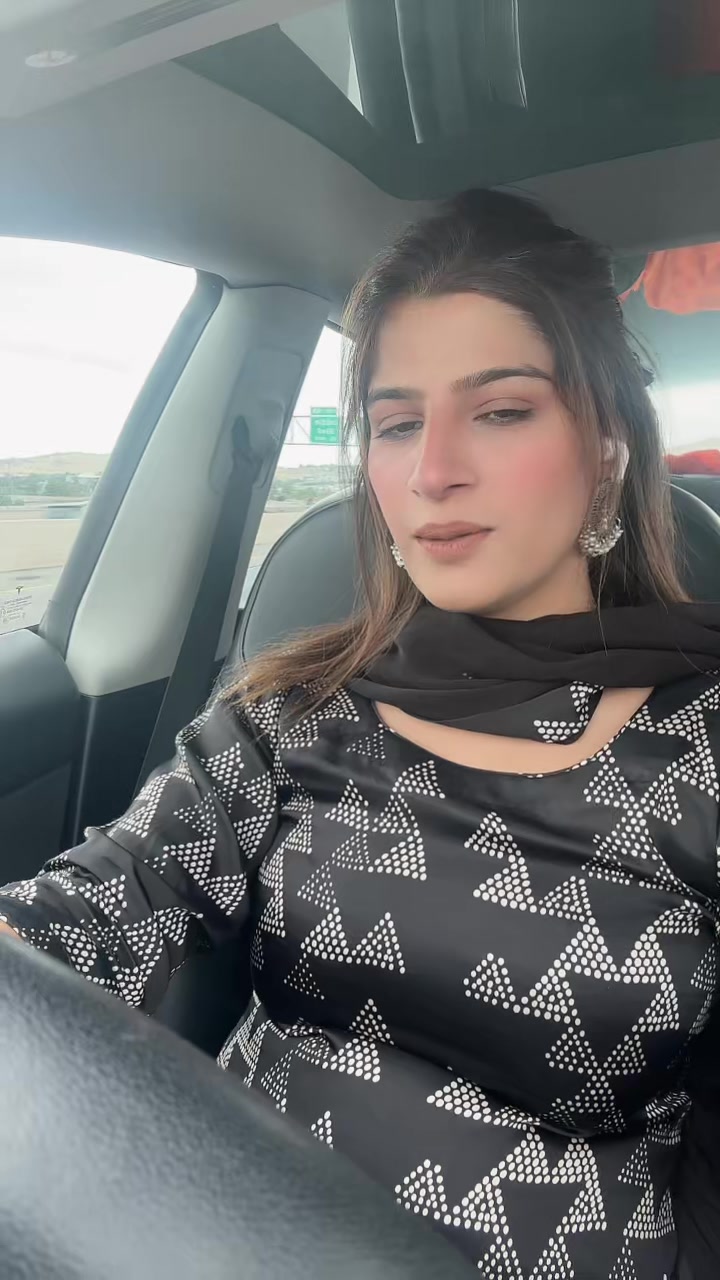 @👑 𝓤𝓢𝓐 𝓠𝓾𝓮𝓮𝓷 👑
