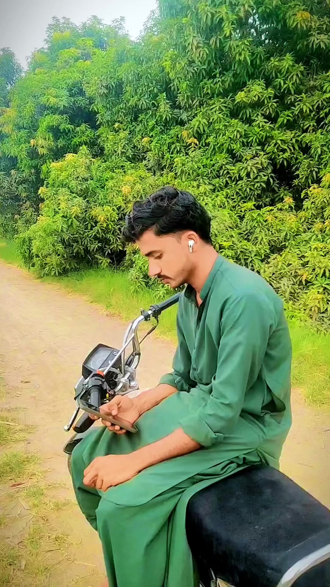 @🫀 NasaRpuR ke Jan 🤗