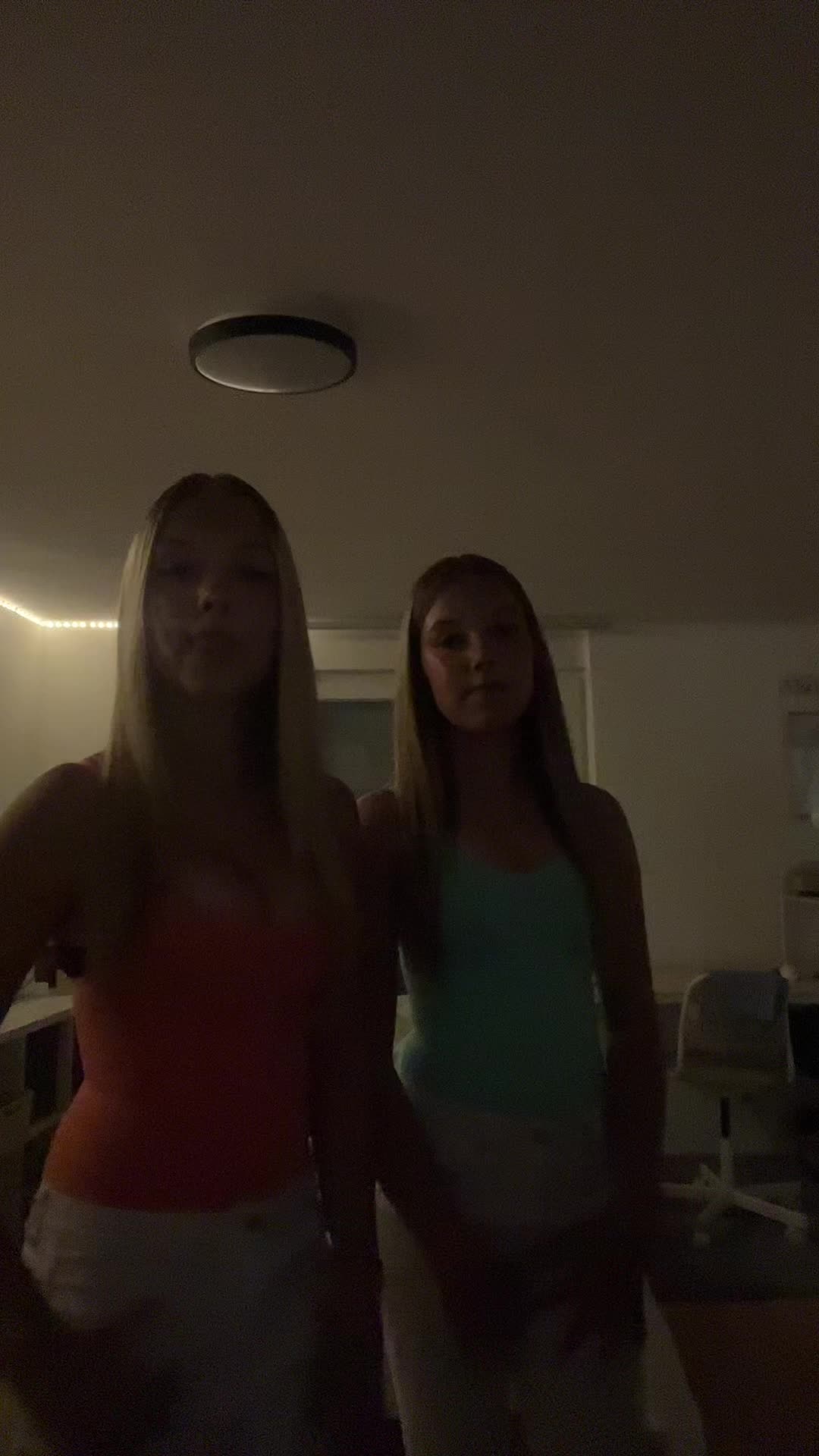 @𝐴𝑚𝑒𝑙𝑖𝑒ꨄ