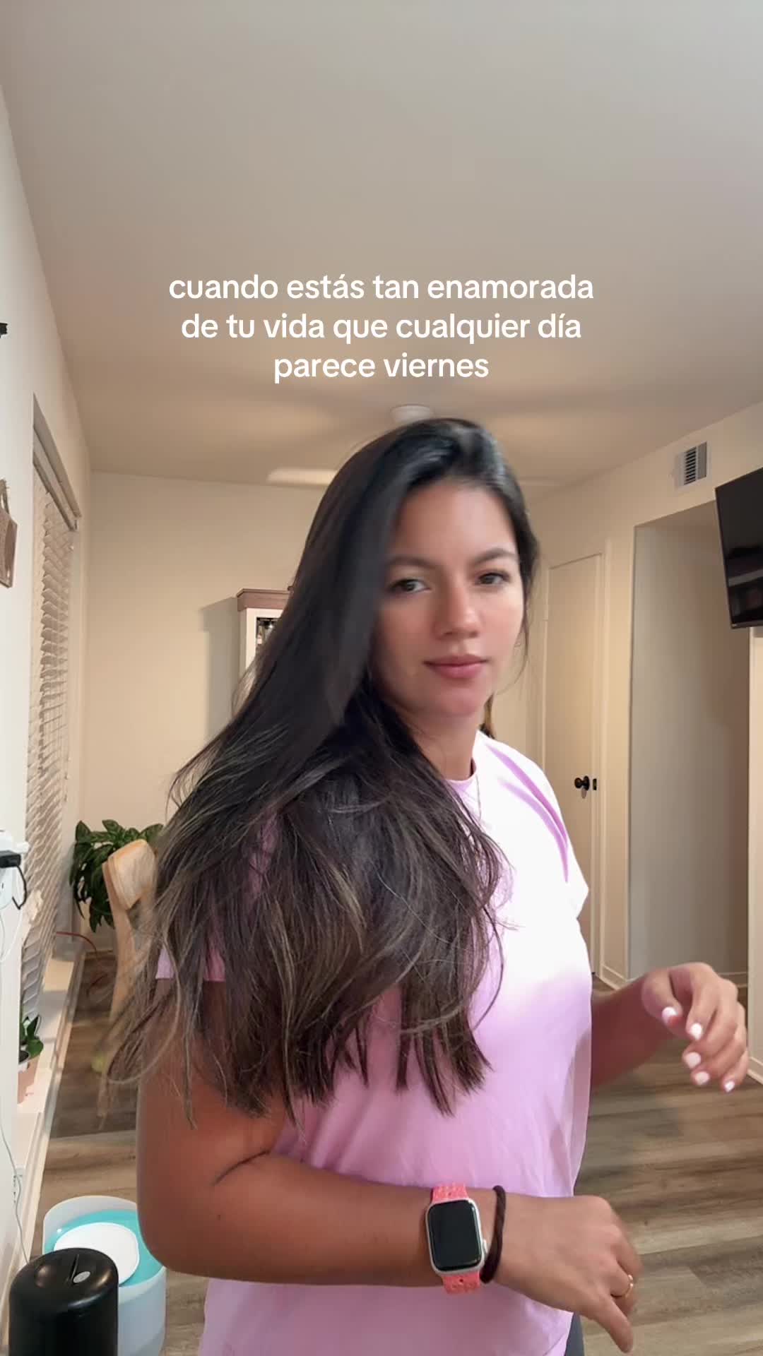 @Valentina Con✨