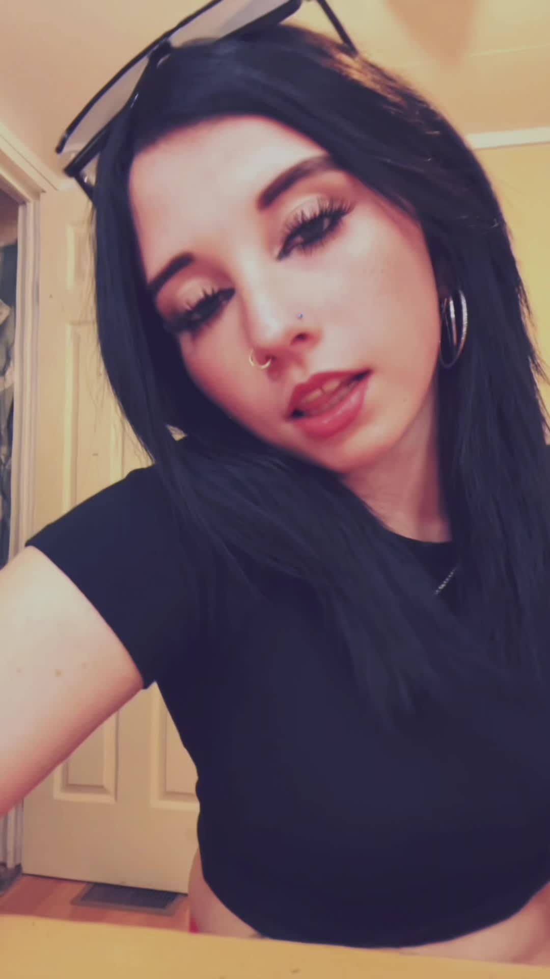 @theyluvvdestiny26