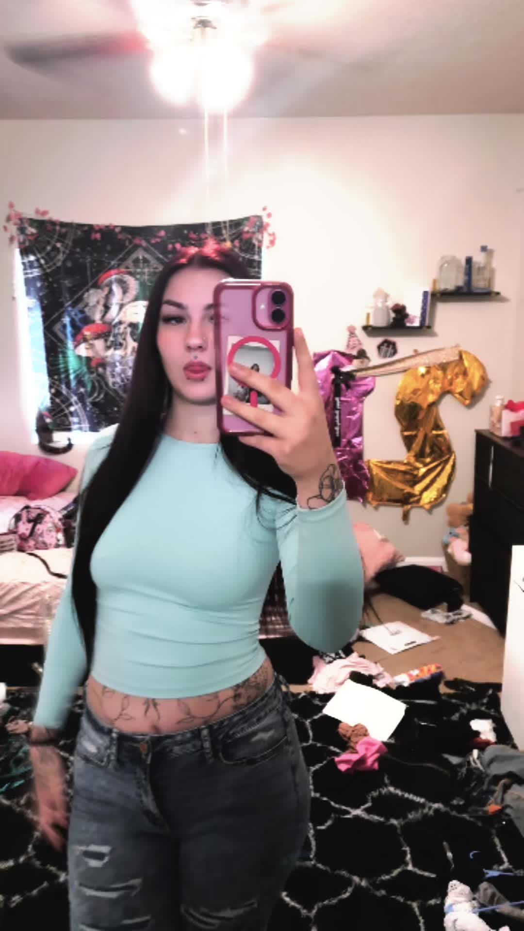 @Yuraveragestoner🍃