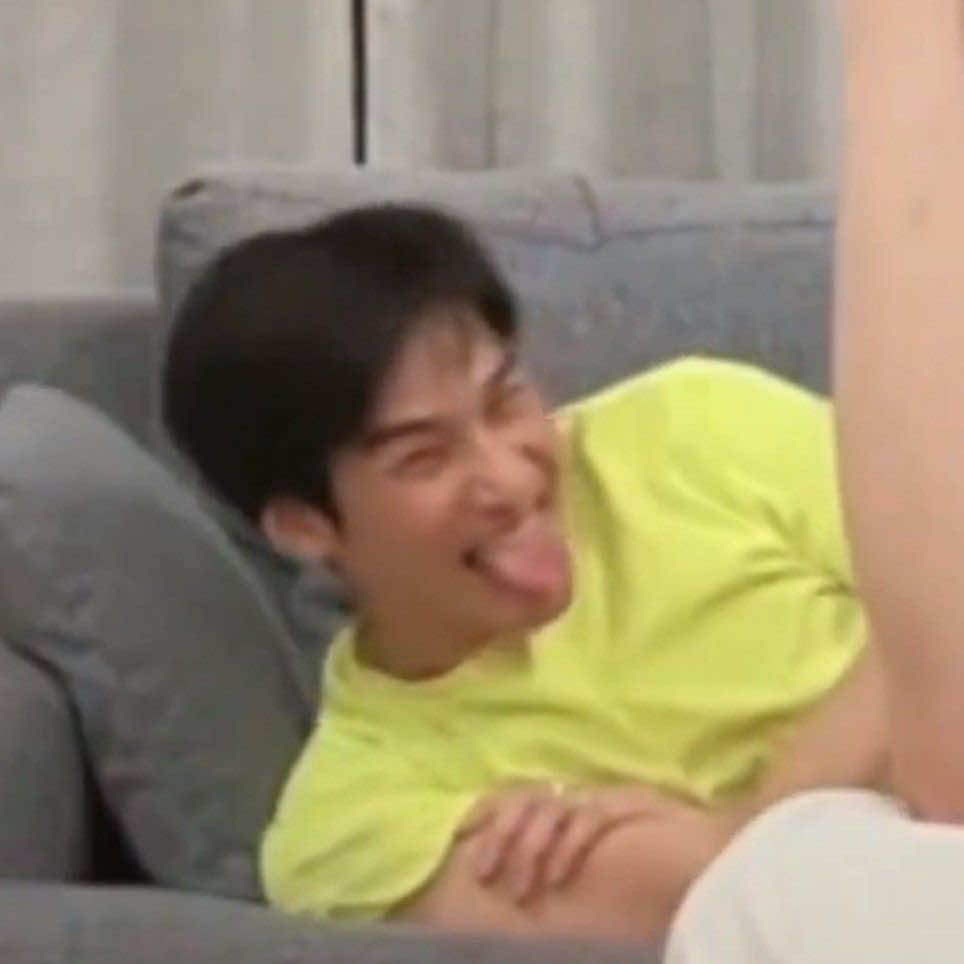 @ларя 🇹🇭🏃♀️➡️
