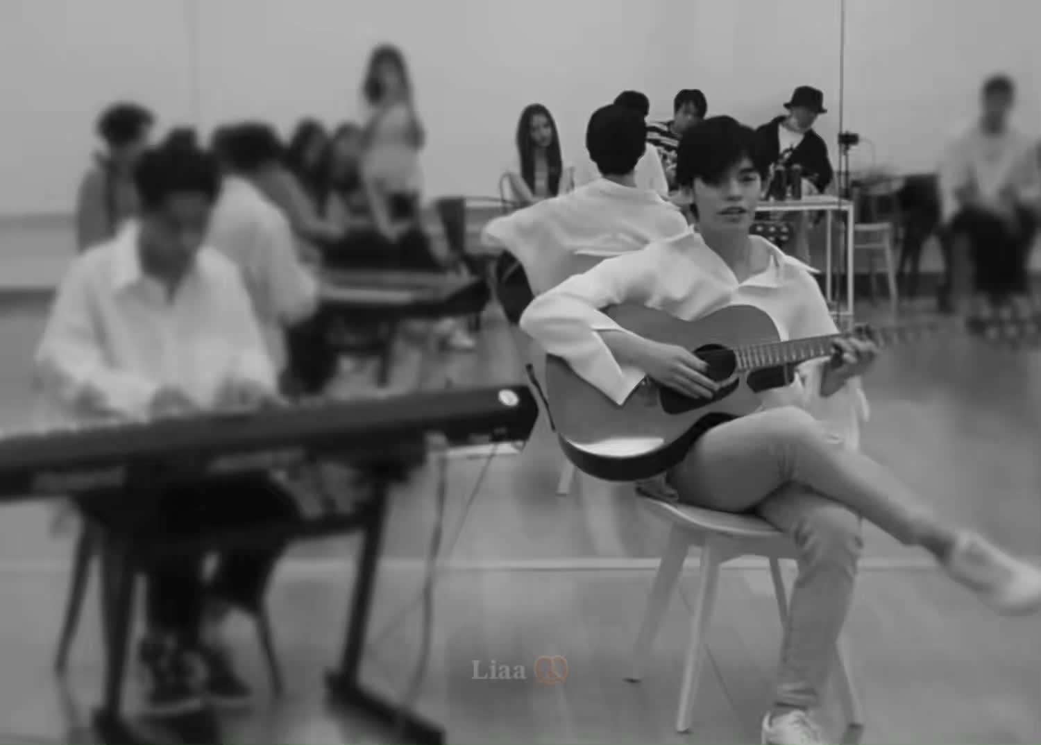 @๐ฏ๐๐ฅ๐ฅ๐๐ซ๐ข๐