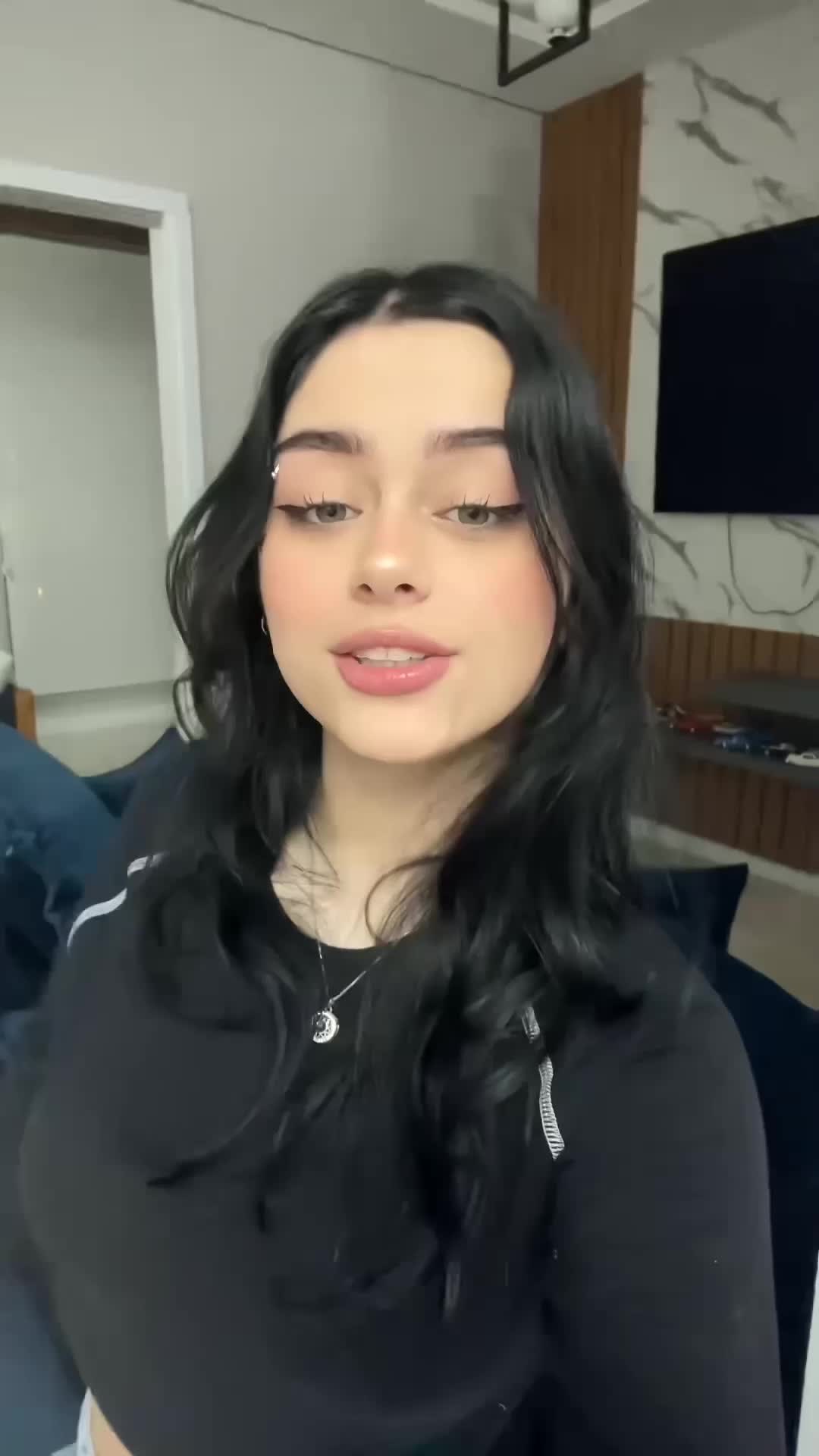 @csndrly37650574