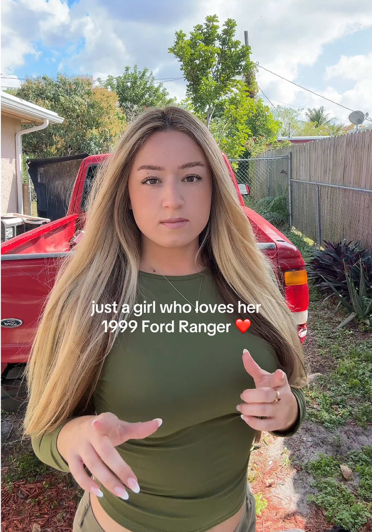 @lexislola