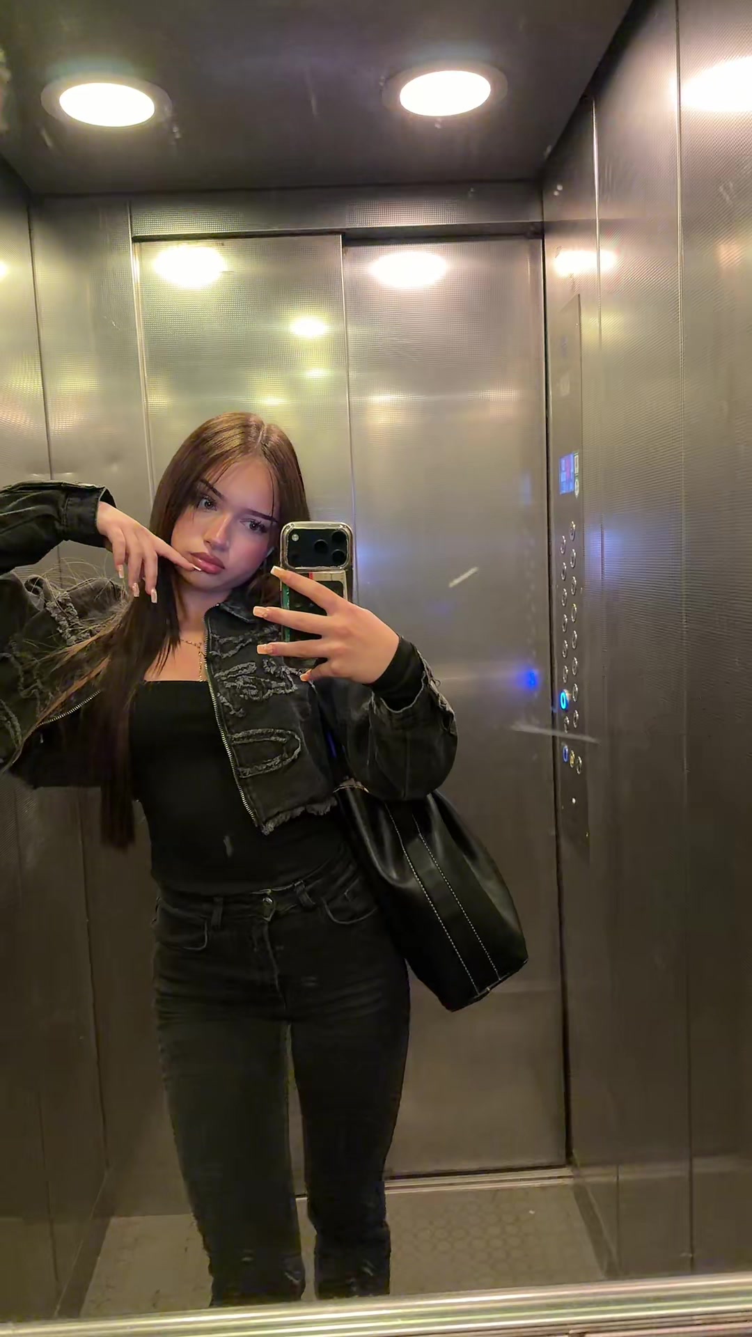@aleyna